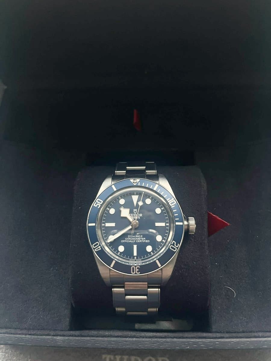 Tudor Black Bay, blue